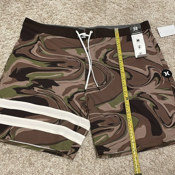 Hurley Brown & Green Camo Print 38” Waist Swim Board Shorts - Picture 6 of 12